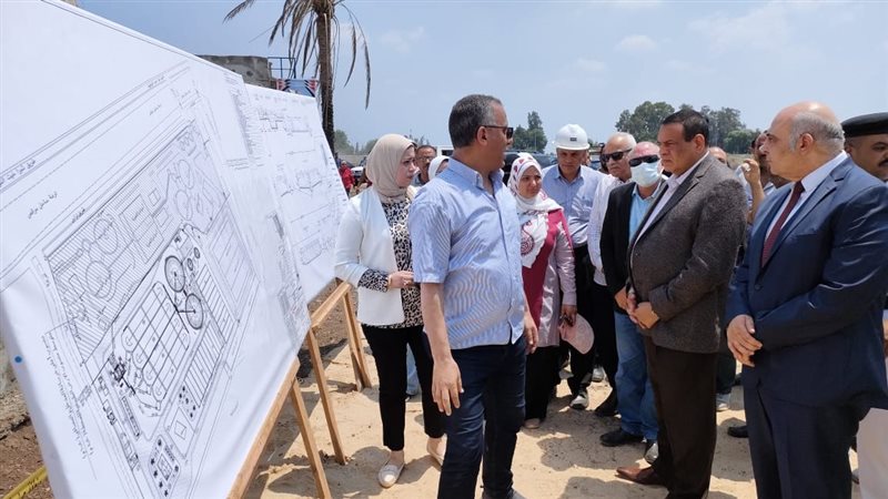 محافظ البحيرة يتفقد