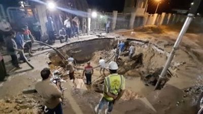 انقطاع 11 ساعة.. استمرار أعمال صيانة خط صرف صحي قنا 