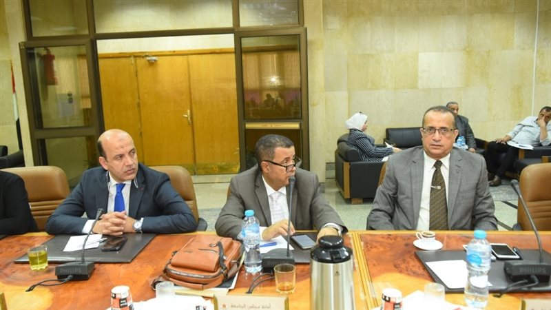  مجلس جامعة أسيوط