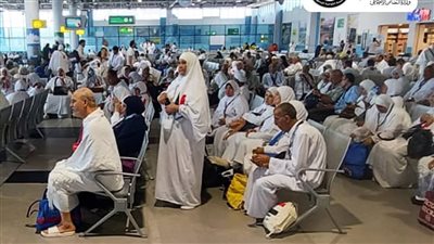 تفويج 2355 من حجاج الجمعيات الأهلية إلى مكة المكرمة والمدينة المنورة 