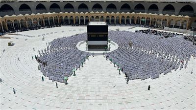 السياحة: اكتمال وصول الحجاج لمكة المكرمة واستعدادات لتصعيدهم إلى عرفات 