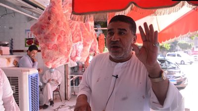 نقيب جزاري بني سويف يوضح كيفية شراء الأضاحي واللحوم | فيديو