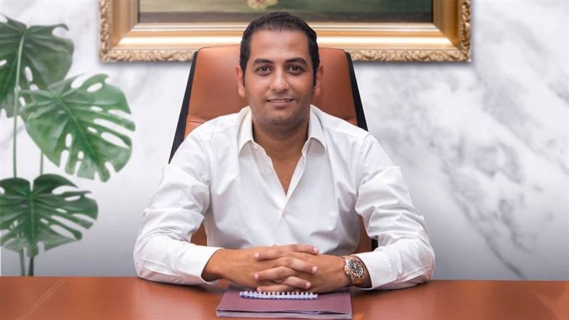 أحمد أسامة، المدير