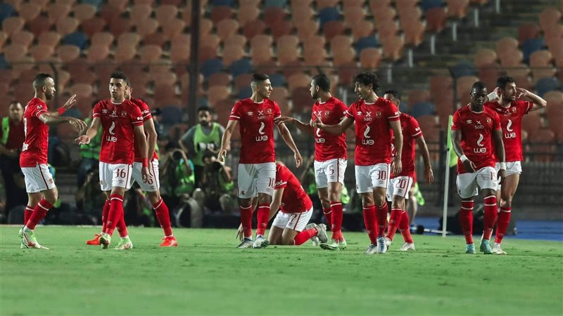 لاعبو الأهلي