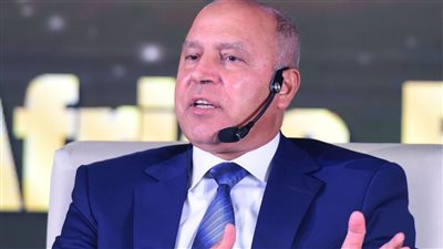  وزير النقل: بدء تنفيذ الخط الرابع لمترو الأنفاق بأيد مصرية وبتوجيهات رئاسية.. الخط الثالث بطول 42 كم بالكامل وبه 34 محطة تحمل 1.5 مليون راكب