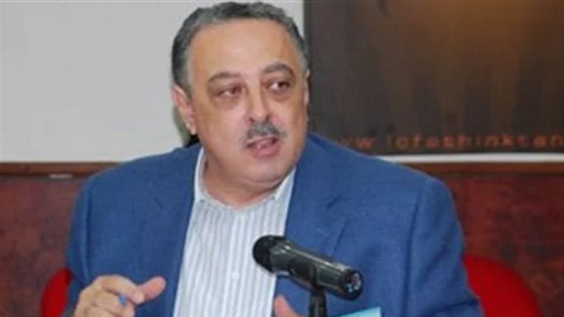المفكر السياسي سمير