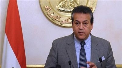 وزير التعليم العالي يستعرض تقريرًا حول استعداد جامعة الغربية التكنولوجية لبدء الدراسة بها 