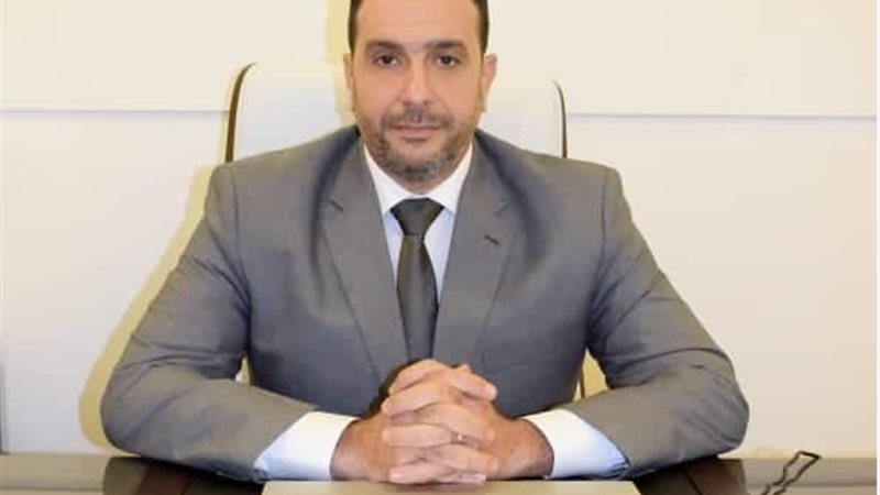 أسامة جمعة، الخبير