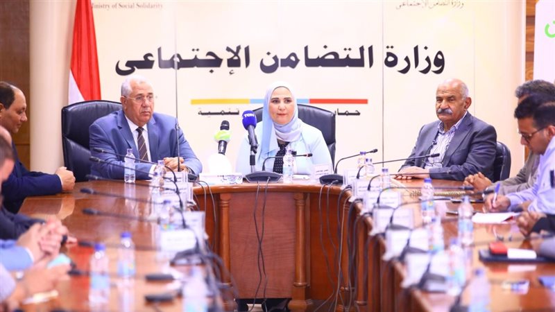 وزيرة التضامن الإجتماعى