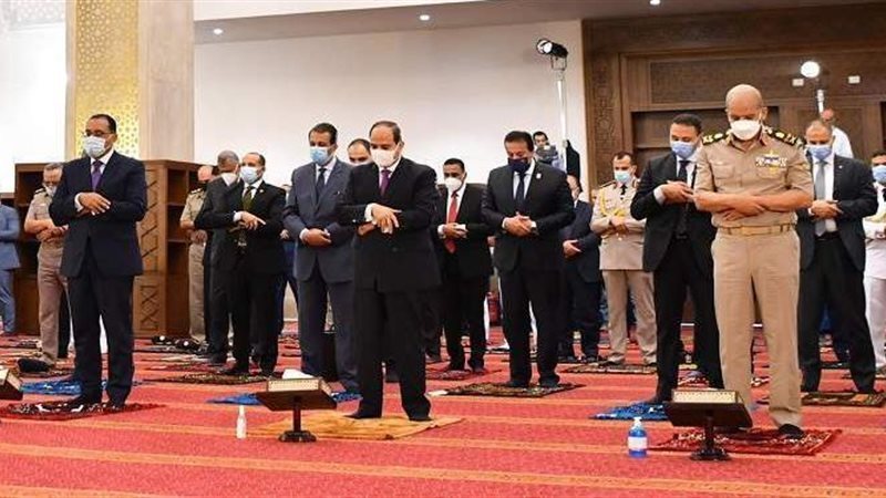 الرئيس السيسي يؤدى