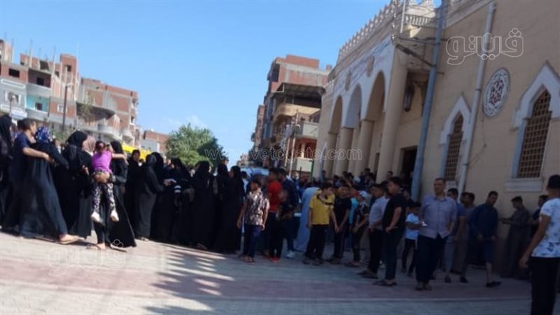 تشييع جثمان شاب لقى