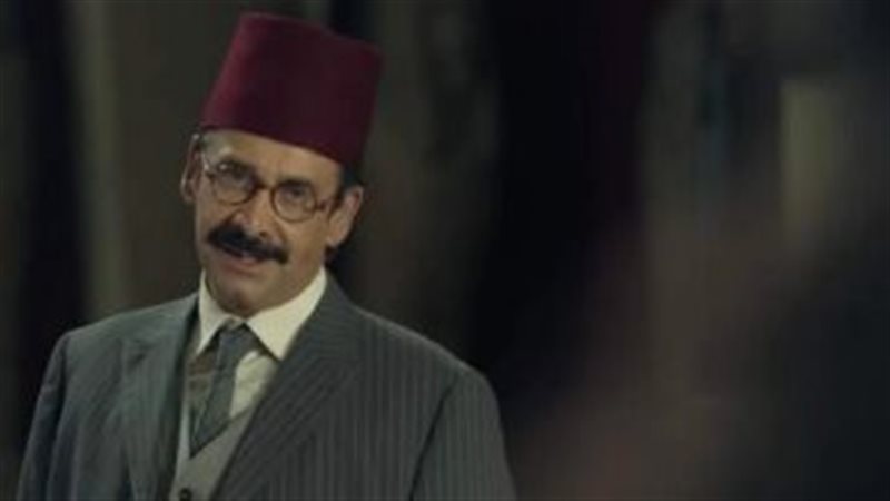 الفنان كريم عبد العزيز