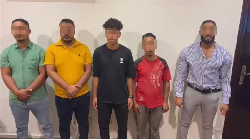 المتهمين 