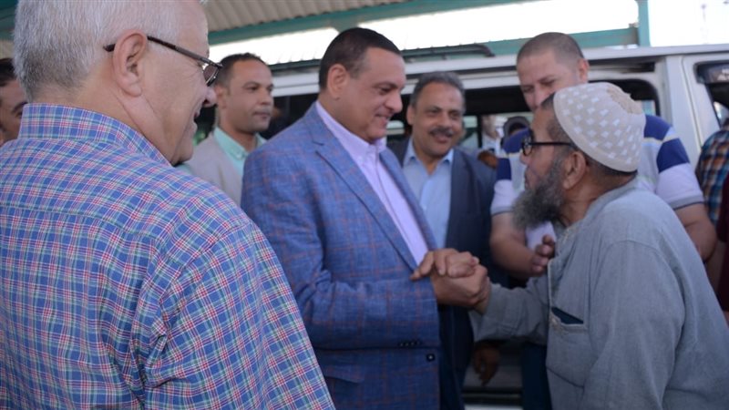 محافظ البحيرة يتفقد