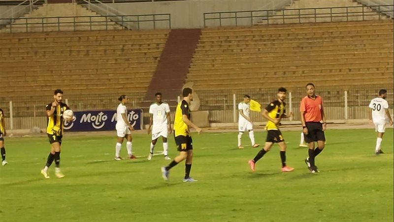 المقاولون والبنك