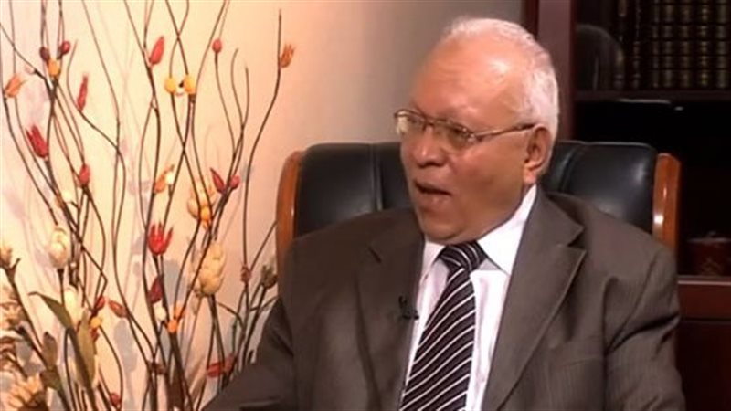 الدكتور نبيل السمالوطى