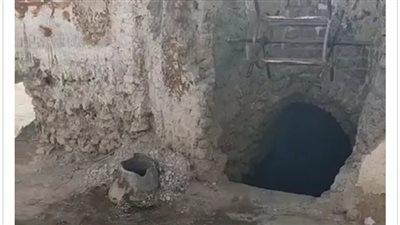 جيتلك مقهورة ورجعيني مجبورة.. حكاية ساقية تلجأ لها سيدات أسيوط للحمل والإنجاب | فيديو
