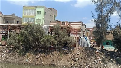سرادق عزاء لشهداء لقمة العيش بقرية ديرب الخضر بالدقهلية | صور