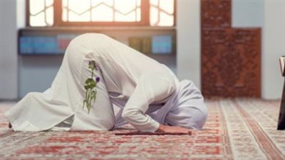 كيفية سجود الشكر للمرأة 