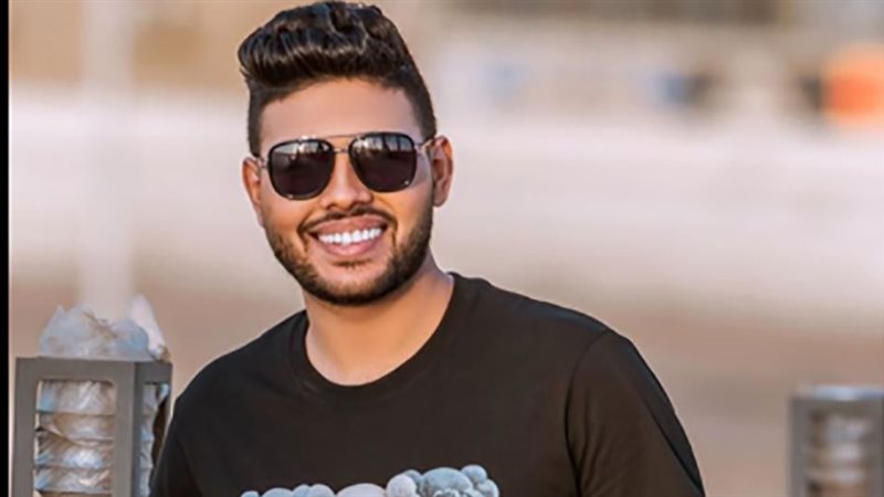 المطرب محمد شاهين