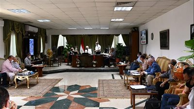 محافظ جنوب سيناء يتابع الموقف التنفيذي لمشروعات مؤتمر تغير المناخ