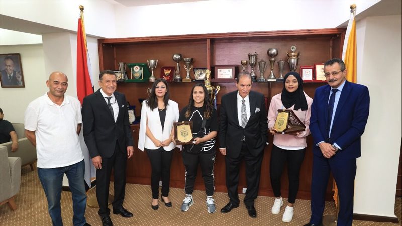 الإسماعيلي يكرم بطلتي