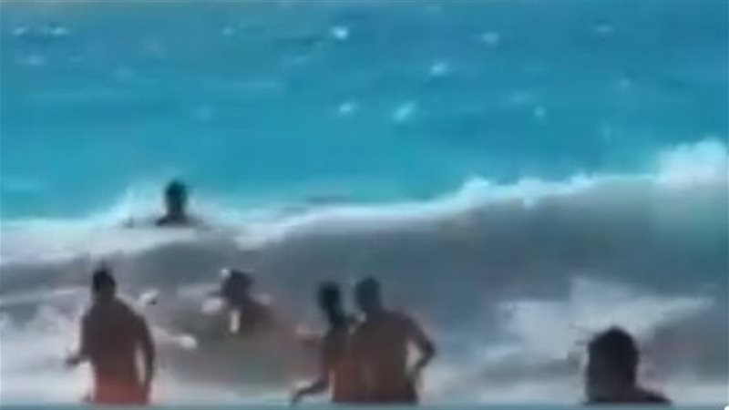 إنقاذ 3 شباب من الغرق