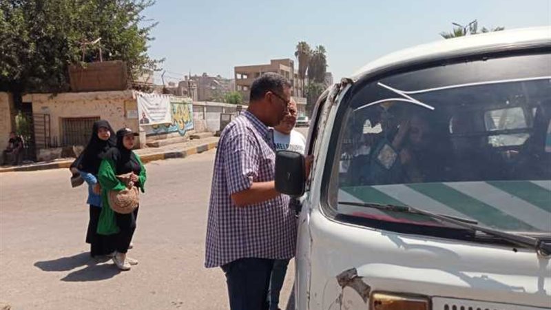 ضبط سيارات أجرة مخالفة