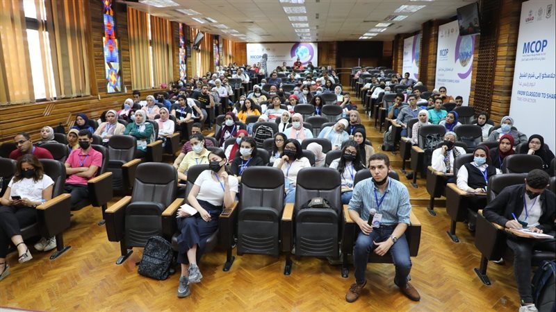 طلاب جامعة القاهرة