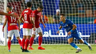 الكشف عن طاقم تحكيم السوبر المصري بين الأهلي والزمالك.. وهذه جنسيتهم 