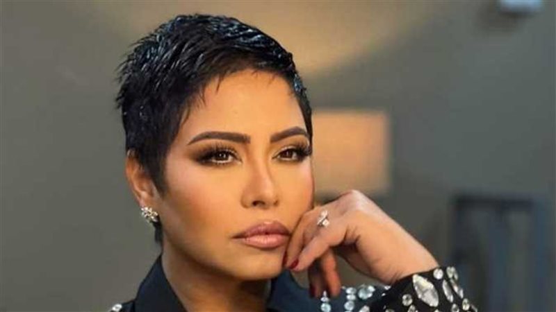الفنانة شيرين عبد