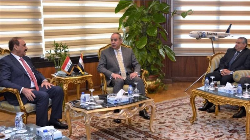 وزير الطيران المدني