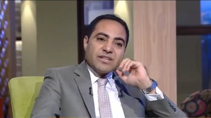 الدكتور إسماعيل درويش