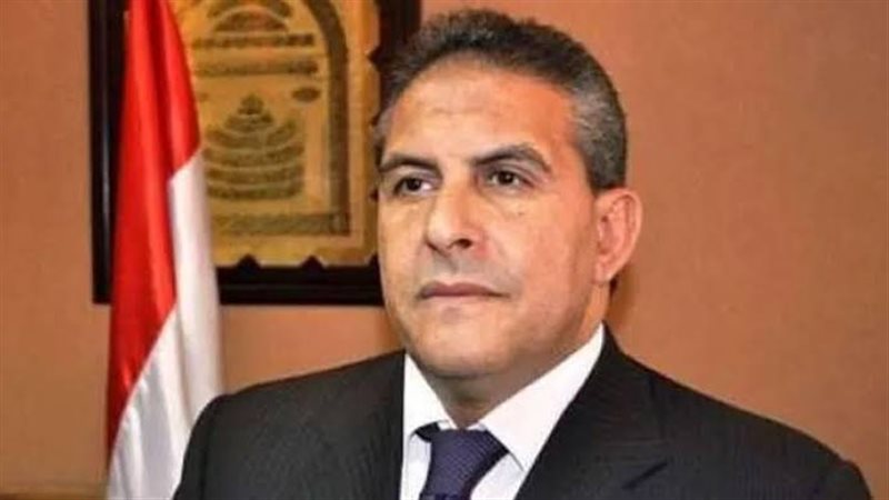الكابتن طاهر أبو