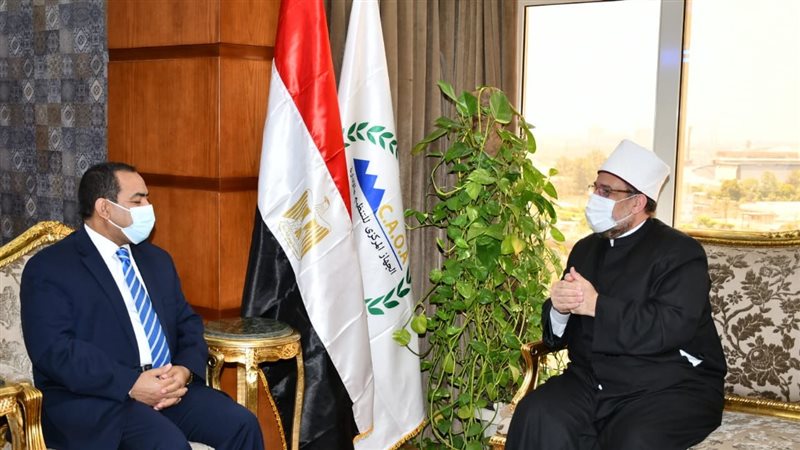 وزير الأوقاف ورئيس