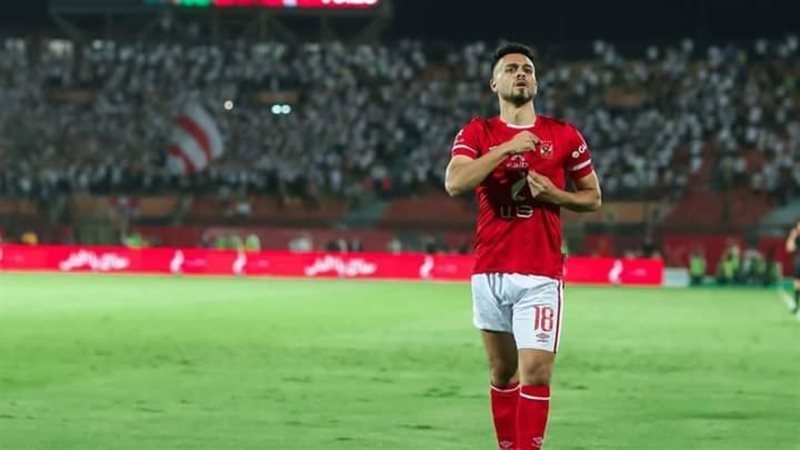 صلاح محسن مهاجم الأهلي،