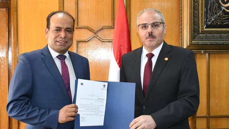 رئيس جامعة قناة السويس