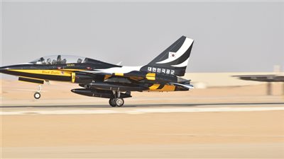 وصول فريق الألعاب الجوية الكوري الجنوبي للمشاركة في العرض الجوي فوق الأهرامات