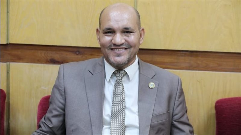  الدكتور فتحي أحمد